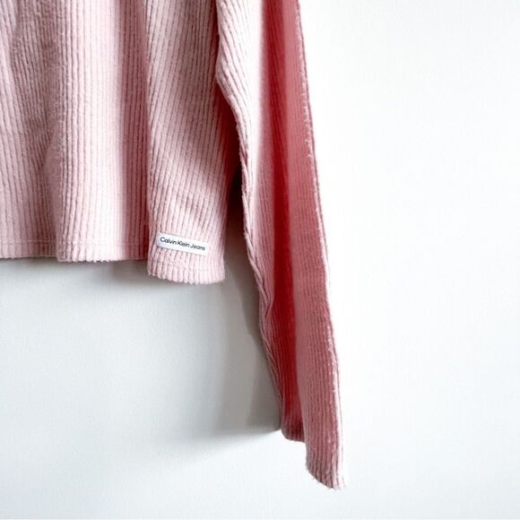 Calvin Klein cropped pink sweater - Picture 6 of 9
